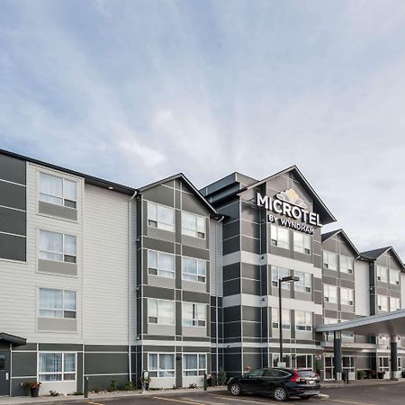 Microtel Inn & Suites By Wyndham Fort Saint John Fort St. John Exteriör bild